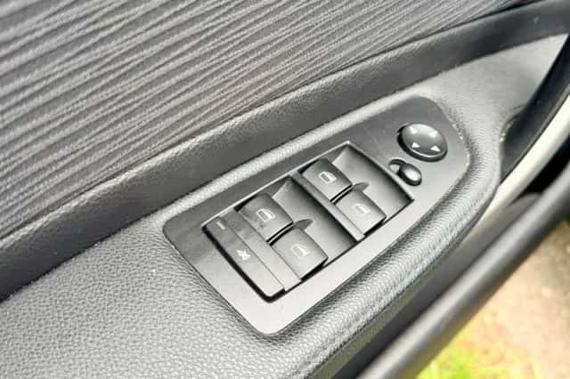 BMW 1-Serie (2008) thumbnail 31