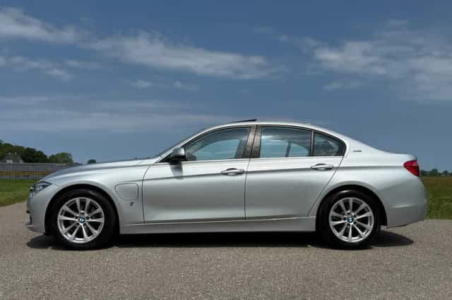 BMW 3-Serie (2016) thumbnail 2