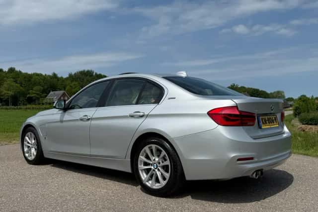 BMW 3-Serie (2016) thumbnail 3