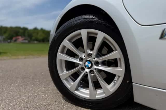 BMW 3-Serie (2016) thumbnail 24