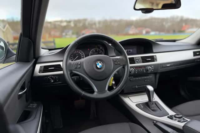 BMW 3-Serie (2011) thumbnail 12
