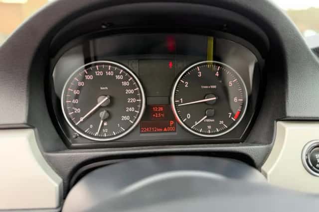 BMW 3-Serie (2011) thumbnail 15