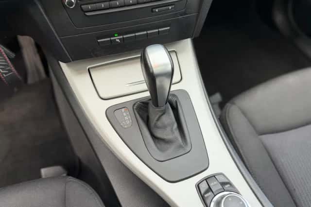 BMW 3-Serie (2011) thumbnail 18