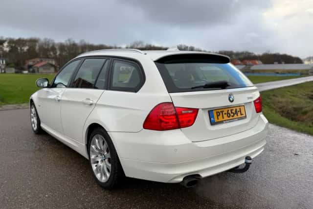BMW 3-Serie (2011) thumbnail 8