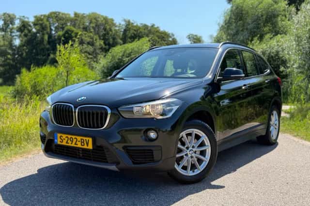 BMW X1 (2017) thumbnail 1