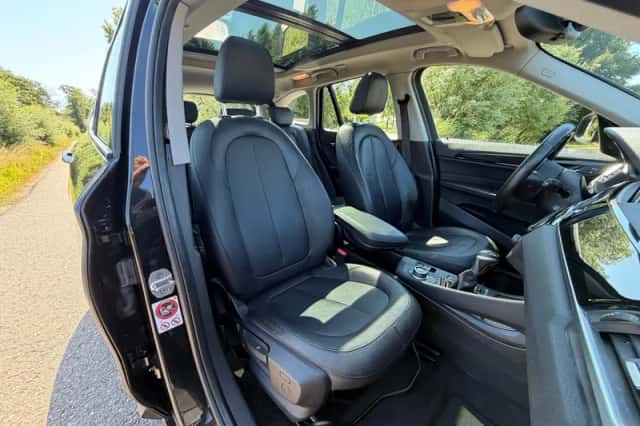 BMW X1 (2017) thumbnail 2