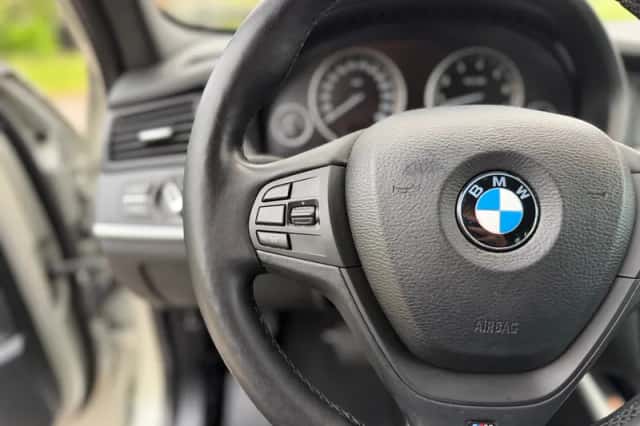 BMW X3 (2011) thumbnail 19
