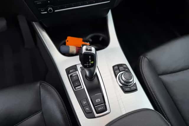 BMW X3 (2011) thumbnail 22