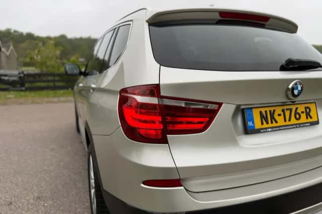BMW X3 (2011) thumbnail 30