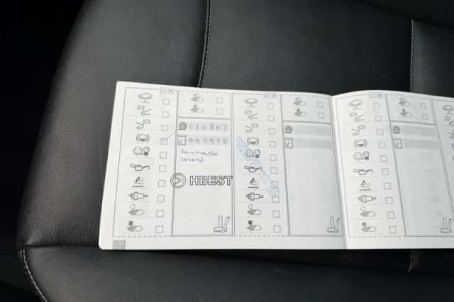 BMW X3 (2011) thumbnail 31