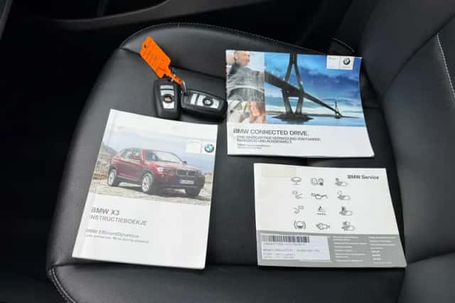 BMW X3 (2011) thumbnail 34