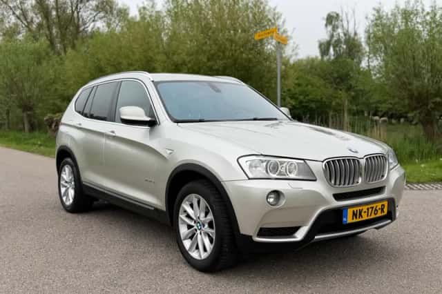 BMW X3 (2011) thumbnail 5