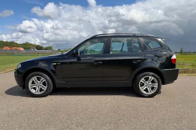 BMW X3 (2004) thumbnail 2