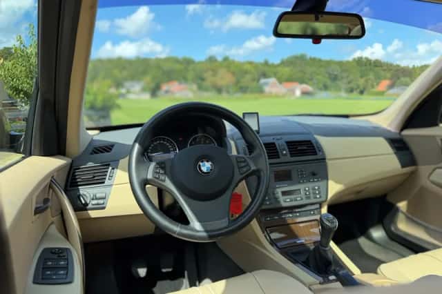 BMW X3 (2004) thumbnail 4