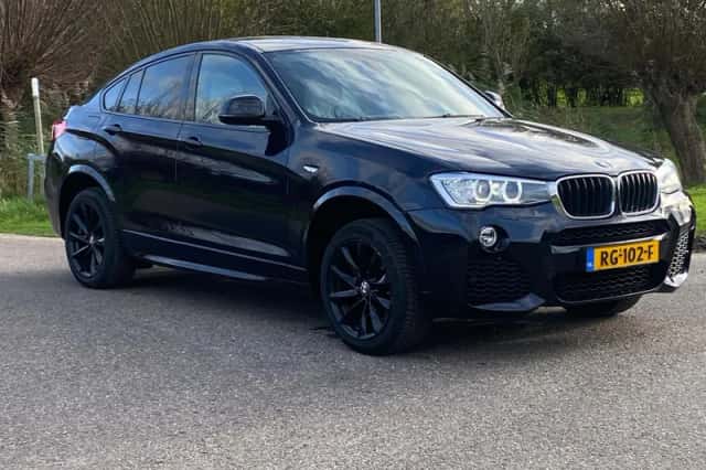 BMW X4 (2016) thumbnail 25