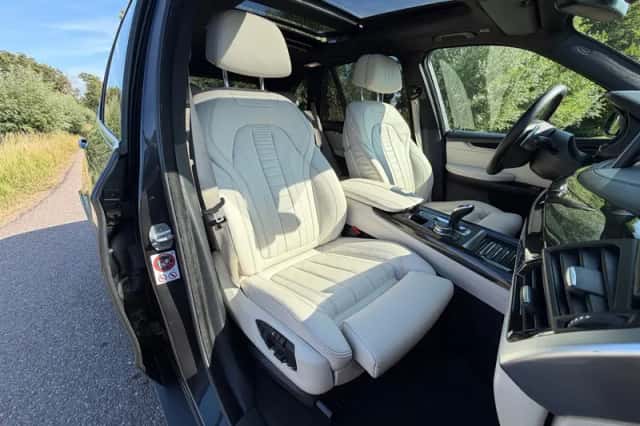 BMW X5 (2017) thumbnail 2
