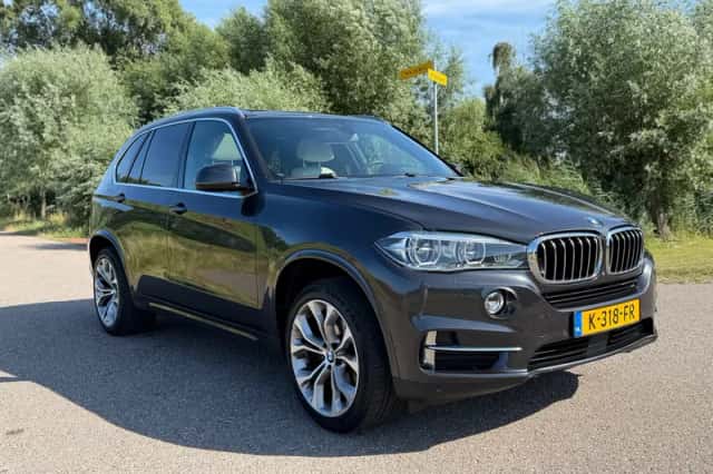 BMW X5 (2017) thumbnail 5