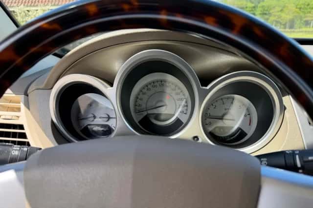 Chrysler Sebring (2009) thumbnail 14