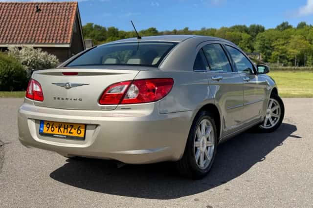 Chrysler Sebring (2009) thumbnail 3