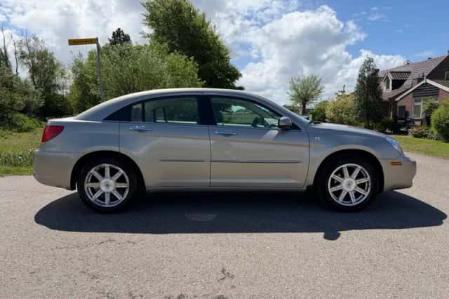 Chrysler Sebring (2009) thumbnail 6