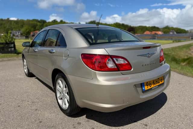 Chrysler Sebring (2009) thumbnail 8