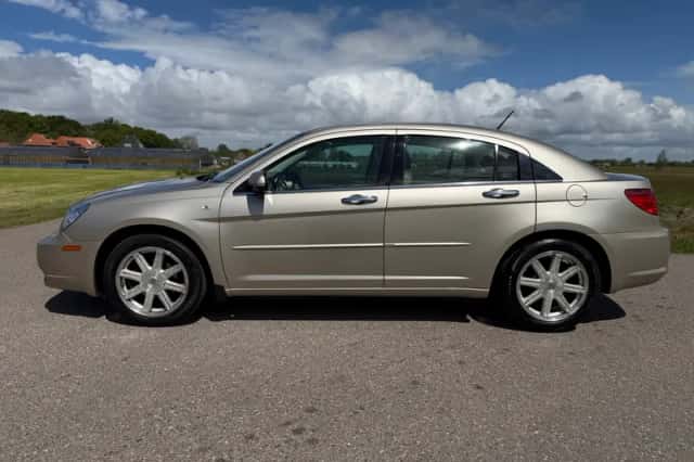 Chrysler Sebring (2009) thumbnail 9