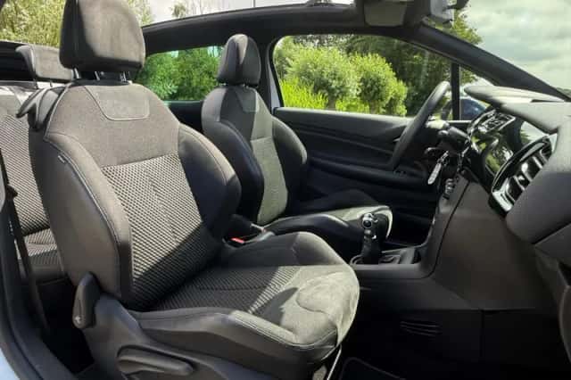 Citroën DS3 (2013) thumbnail 10