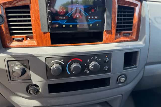 Dodge RAM (2006) thumbnail 7