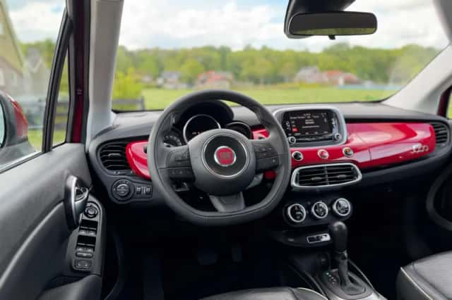 Fiat 500 (2017) thumbnail 12