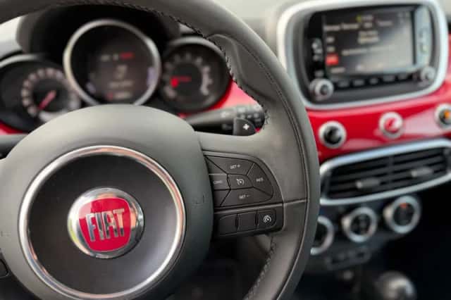 Fiat 500 (2017) thumbnail 15