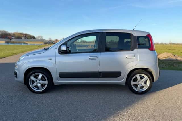 Fiat Panda (2016) thumbnail 3
