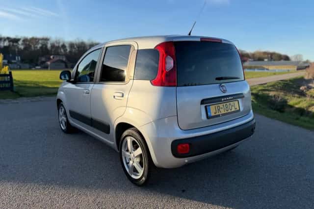 Fiat Panda (2016) thumbnail 4
