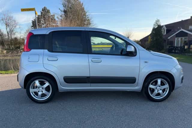 Fiat Panda (2016) thumbnail 7