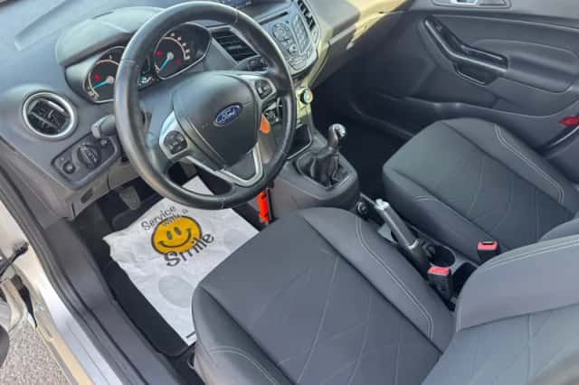 Ford Fiesta (2016) thumbnail 6