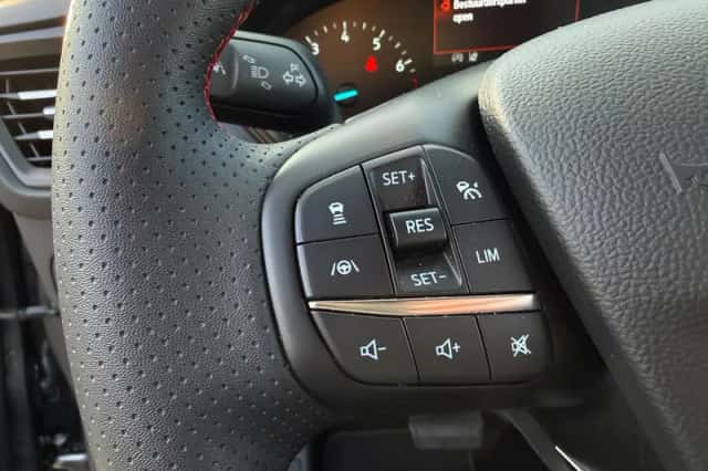 Ford Focus (2025) thumbnail 15