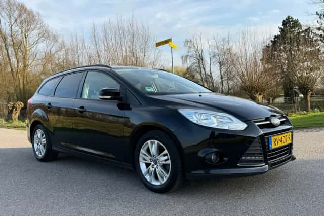Ford Focus (2012) thumbnail 31