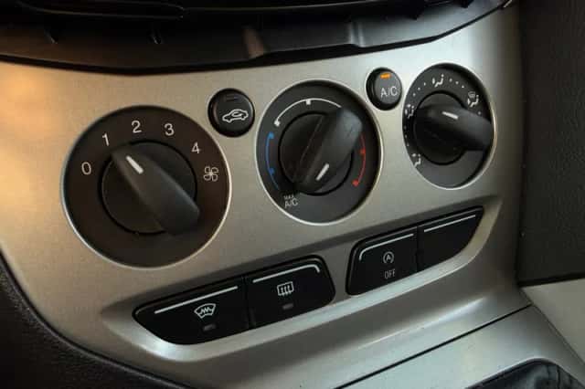 Ford Focus (2012) thumbnail 7