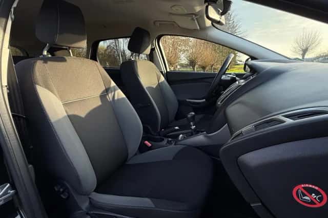 Ford Focus (2012) thumbnail 10