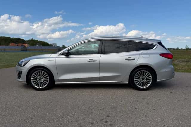 Ford Focus (2020) thumbnail 2