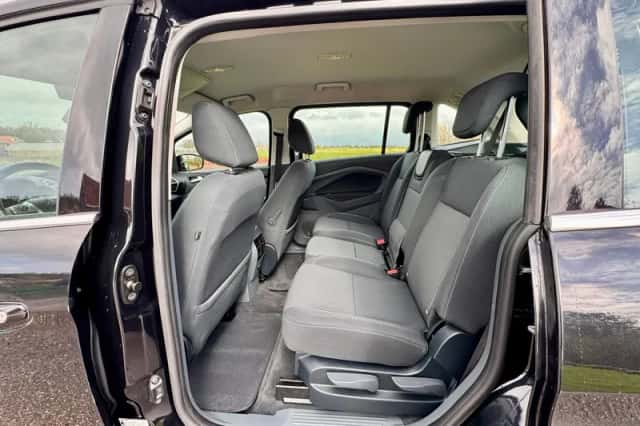 Ford Grand C-Max (2013) thumbnail 18