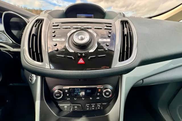 Ford Grand C-Max (2013) thumbnail 19