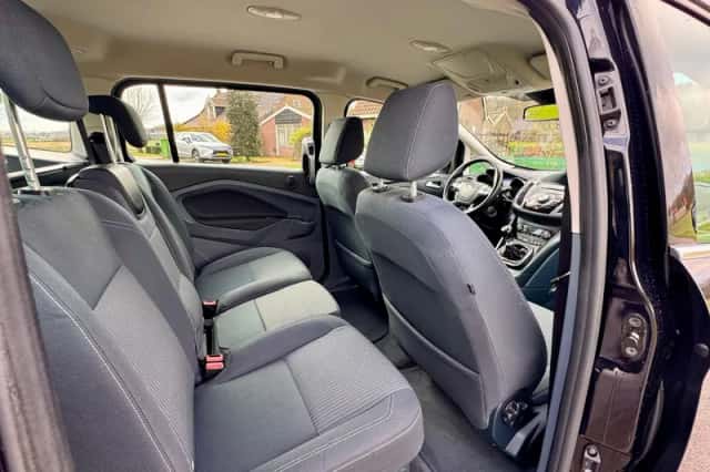 Ford Grand C-Max (2013) thumbnail 21