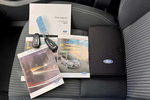 Ford Grand C-Max (2013) thumbnail 26