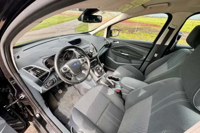 Ford Grand C-Max (2013) thumbnail 10