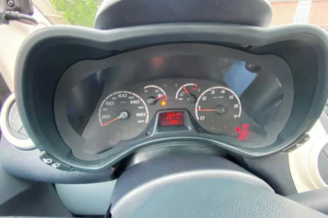 Ford Ka (2011) thumbnail 18