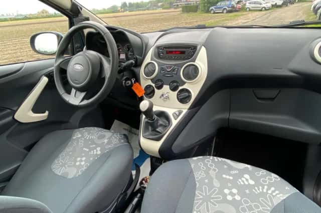 Ford Ka (2011) thumbnail 4