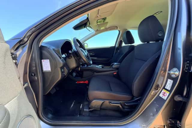 Honda HR-V (2016) thumbnail 6