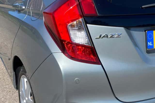 Honda Jazz (2016) thumbnail 18
