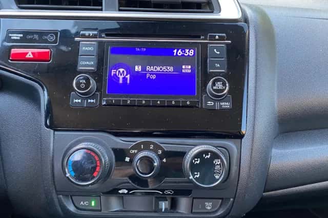 Honda Jazz (2016) thumbnail 5
