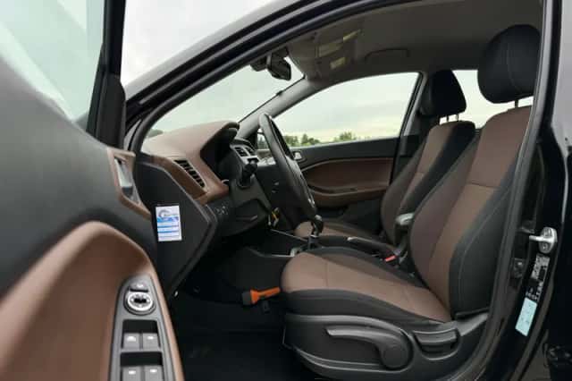 Hyundai i20 (2017) thumbnail 6